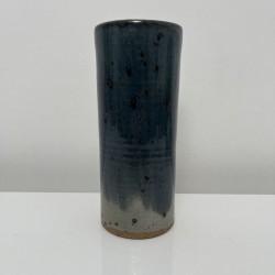 Vase rouleau en gres pyrite bleu