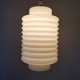 Suspension en opaline scandinave